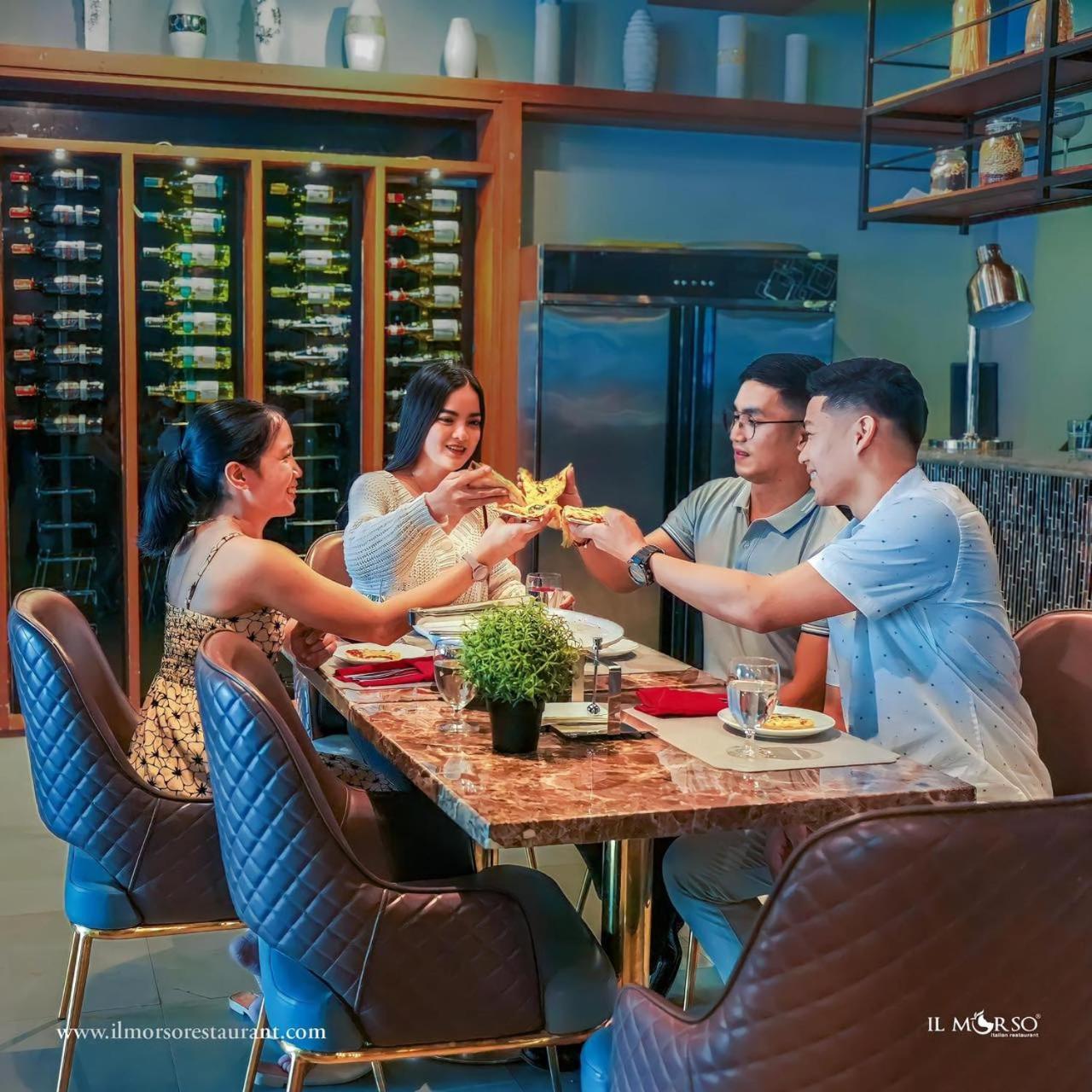 เดอะ มาริสัน โฮเต็ล Hotel เลกัซปี ภายนอก รูปภาพ